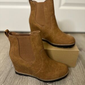 Women's Brown Wedge Ankle Boots